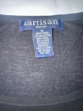 Artisan Women's Navy Blue Tank Top